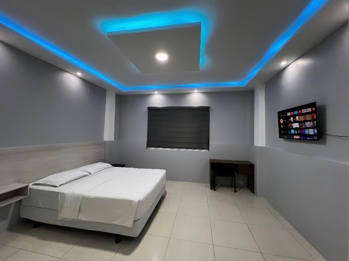 Hotel Kp Портовьехо Экстерьер фото